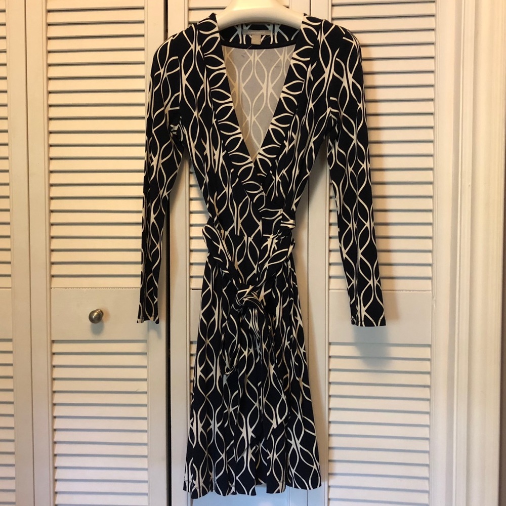 💜💜Price Drop💜Banana Republic, Wrap dress, - Picture 1 of 10